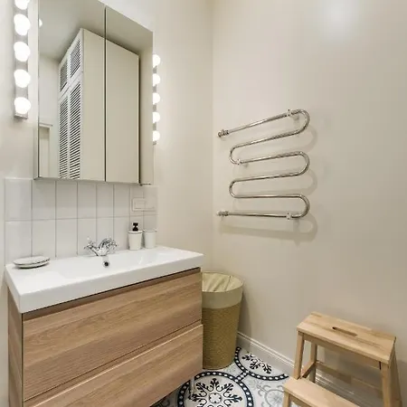 Stylish In The Heart Of Old Town Apartment Kaunas